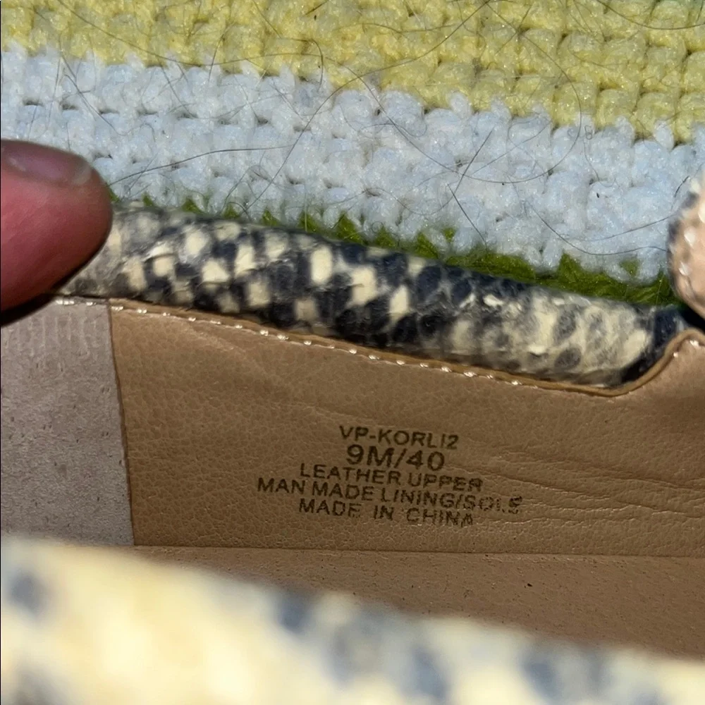 Vince Camuto Snakeskin‎ Slide On Sneakers 9M